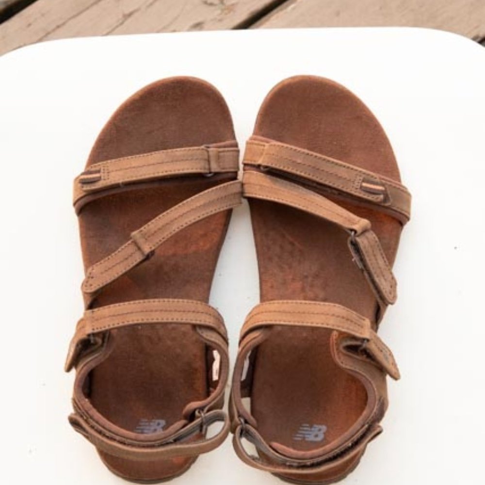 New Balance Maya RevitalignTM Sport Brown Nubuck Sandals womens 10